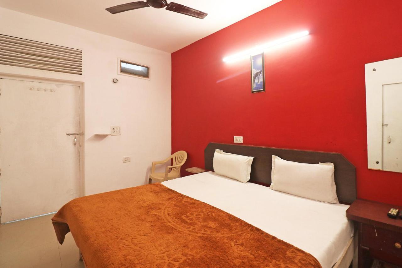 Spot On 48690 Hotel Host Agra  Εξωτερικό φωτογραφία
