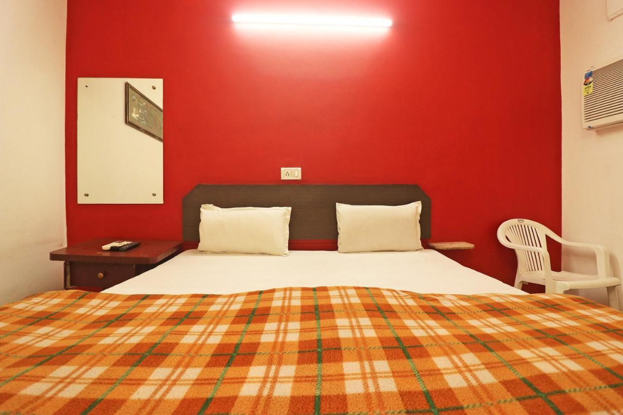 Spot On 48690 Hotel Host Agra  Εξωτερικό φωτογραφία